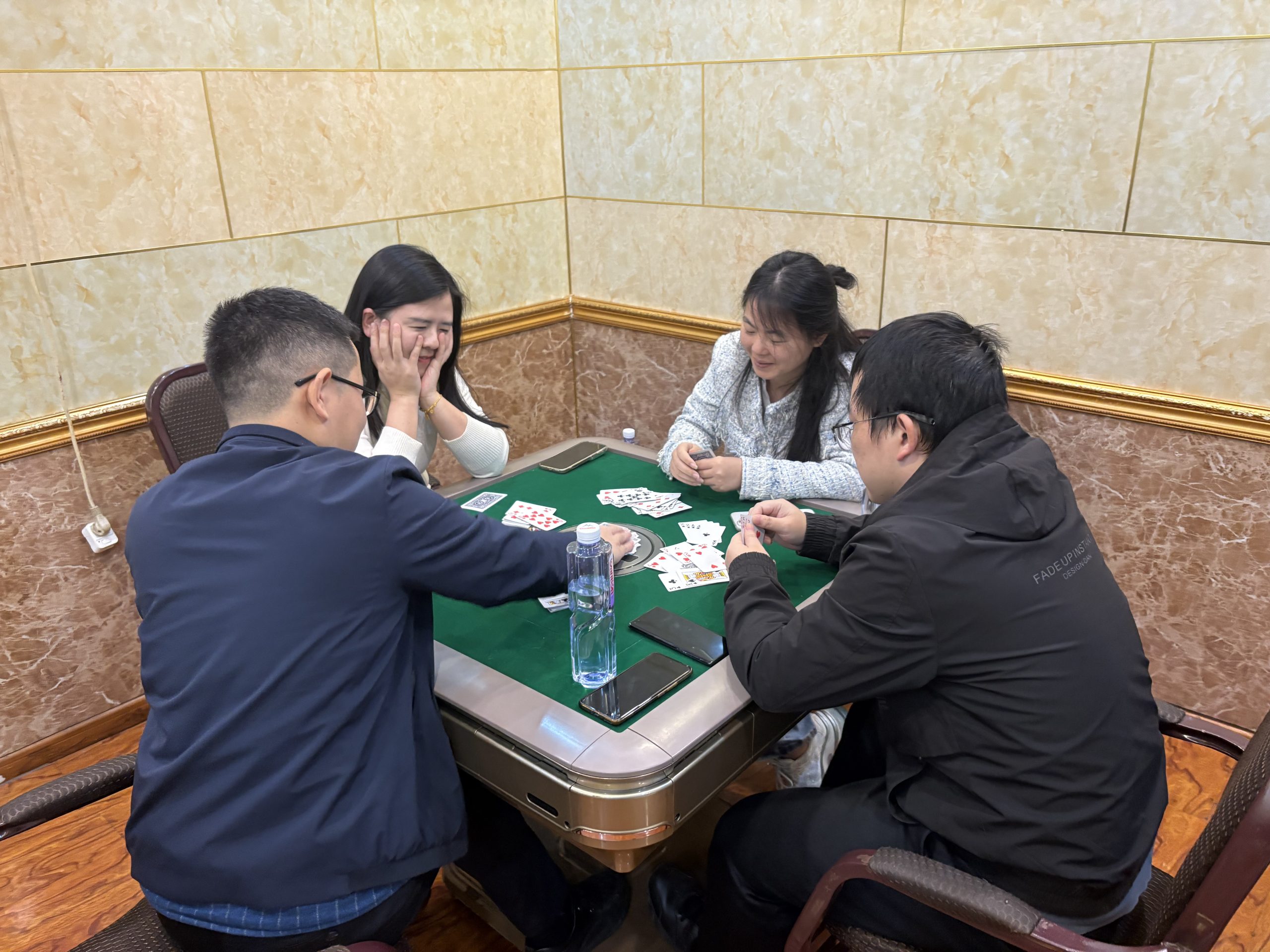 跨越 21 年的重逢:初中 169 班同学聚会纪实 跨越 21 年的重逢:初中 169 班同学聚会纪实